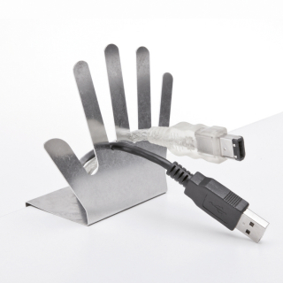 Držák kabelů ke stolům Moll